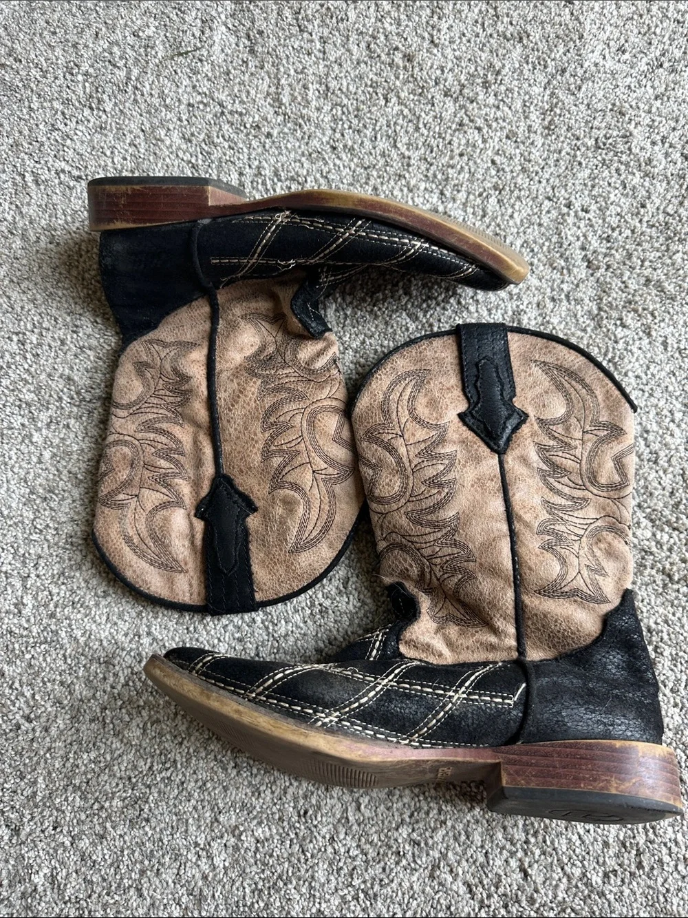 Roper Kids Two-Tone Black and Tan Western Boots